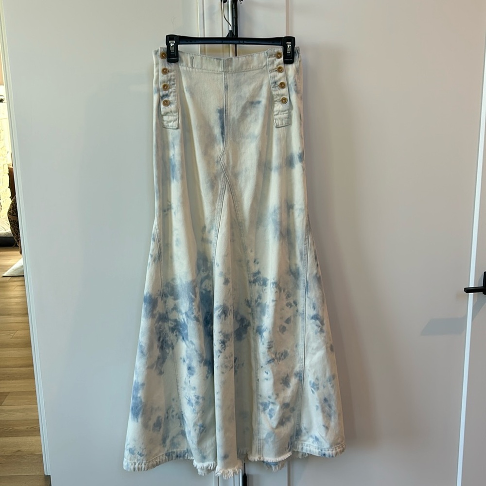EUC We the Free Maxi Denim Skirt (sz 4)